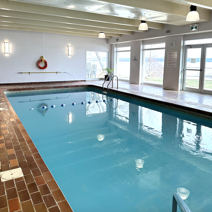 elmhurst swimming pool
